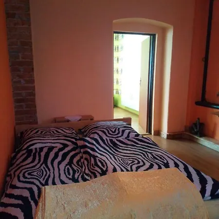 Gospodarstwo U Krakusa Κατάλυμα σε φάρμα Doboszowice